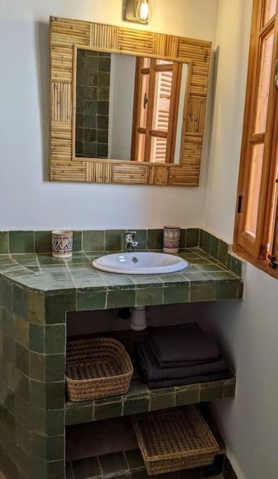Dar Weldi, Maison Au Coeur De La Kasbah Танжер Экстерьер фото